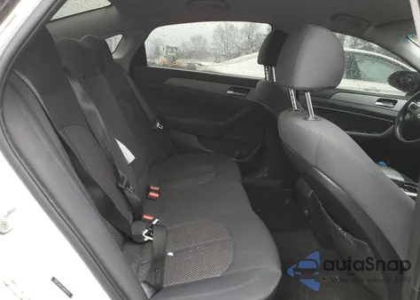 2018 Hyundai Sonata Sport z USA, uszkodzony, nr VIN 5NPE34AF3JH683713